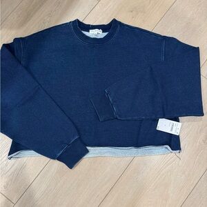 Good American women’s  Navy Blue crop Sweater